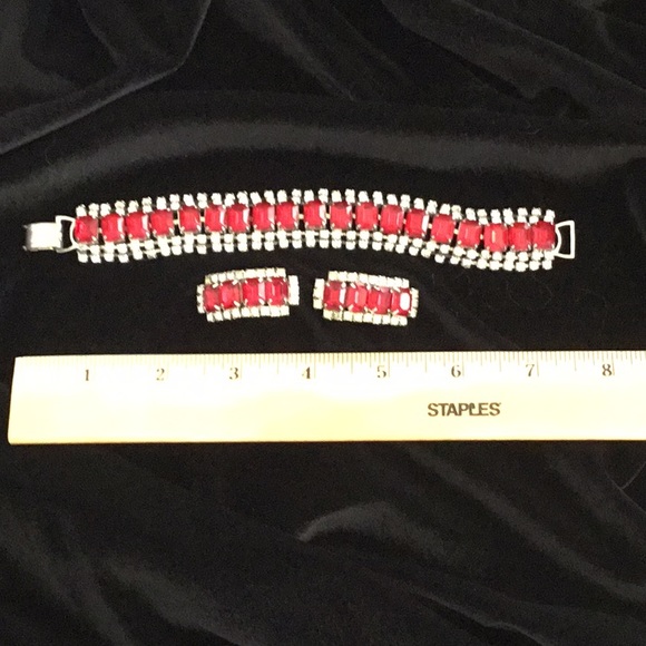 Vintage Ruby Rhinestone Bracelet Earring Set - Picture 5 of 6